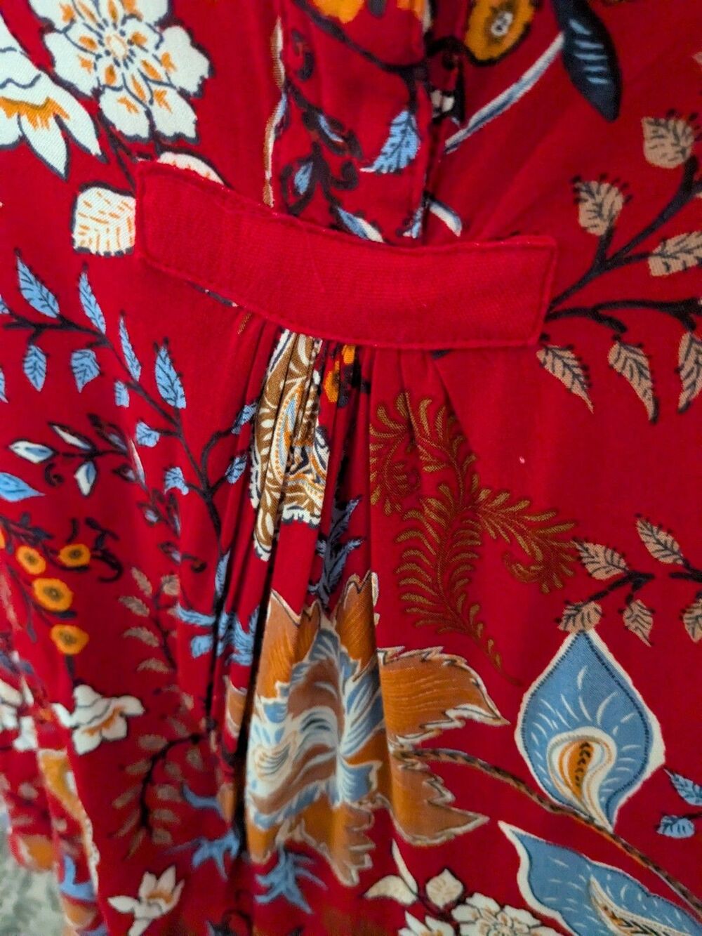 Easel Top Women’s S Red Floral Sleeveless V-Neck Tunic Blouse Flounce Botanical - Picture 5 of 12